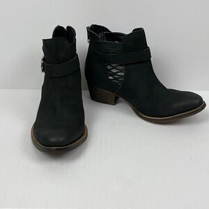New Charles by Charles David‎ Women's Size 5 Black Cutout Block Heel Ankle Boots